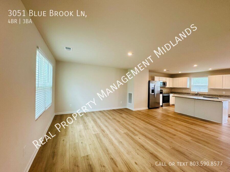 3051 Blue Brook Ln - Photo 3 of 13