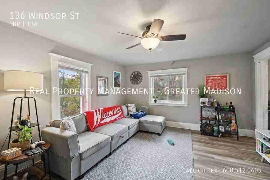 136 Windsor St - Photo 6 of 9