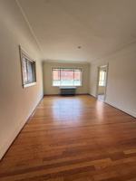 featured image of 1305 Queen Anne Ave N