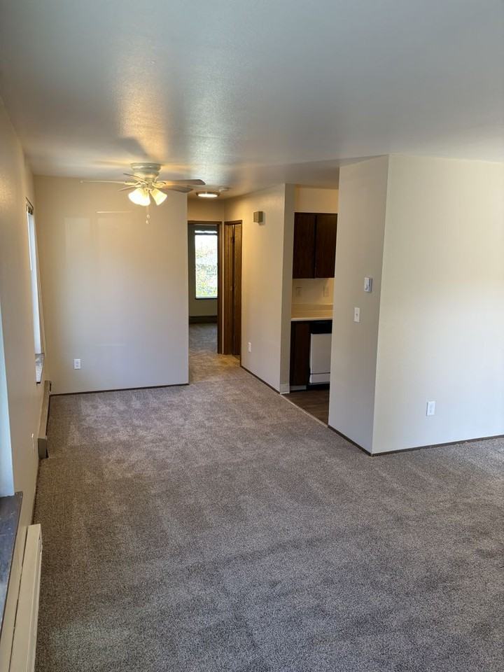 Hillcrest style - Photo 5 of 17