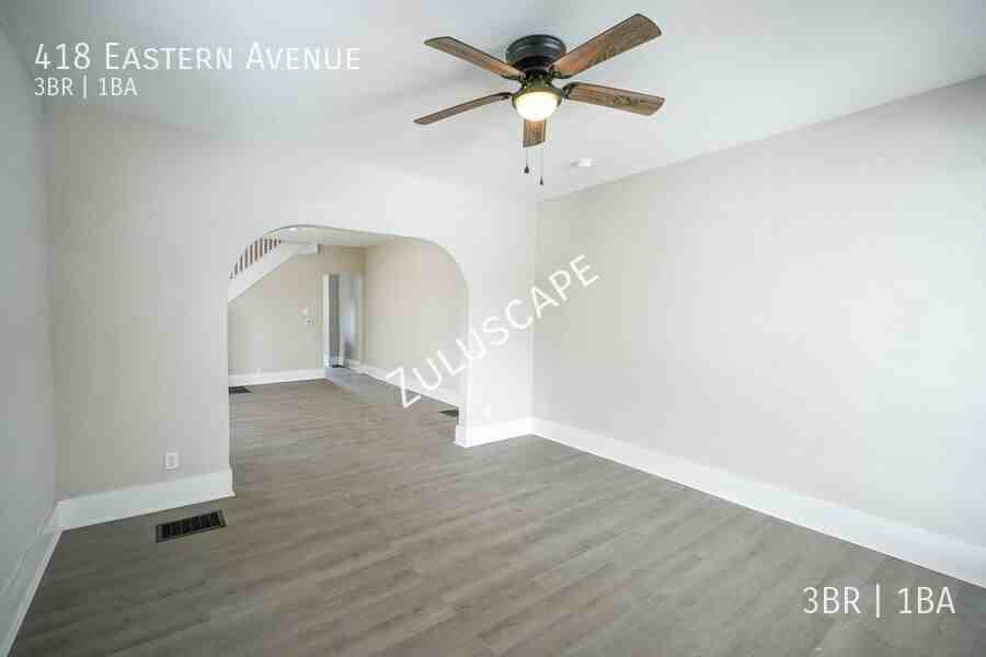 418 Eastern Ave - Photo 4 of 24