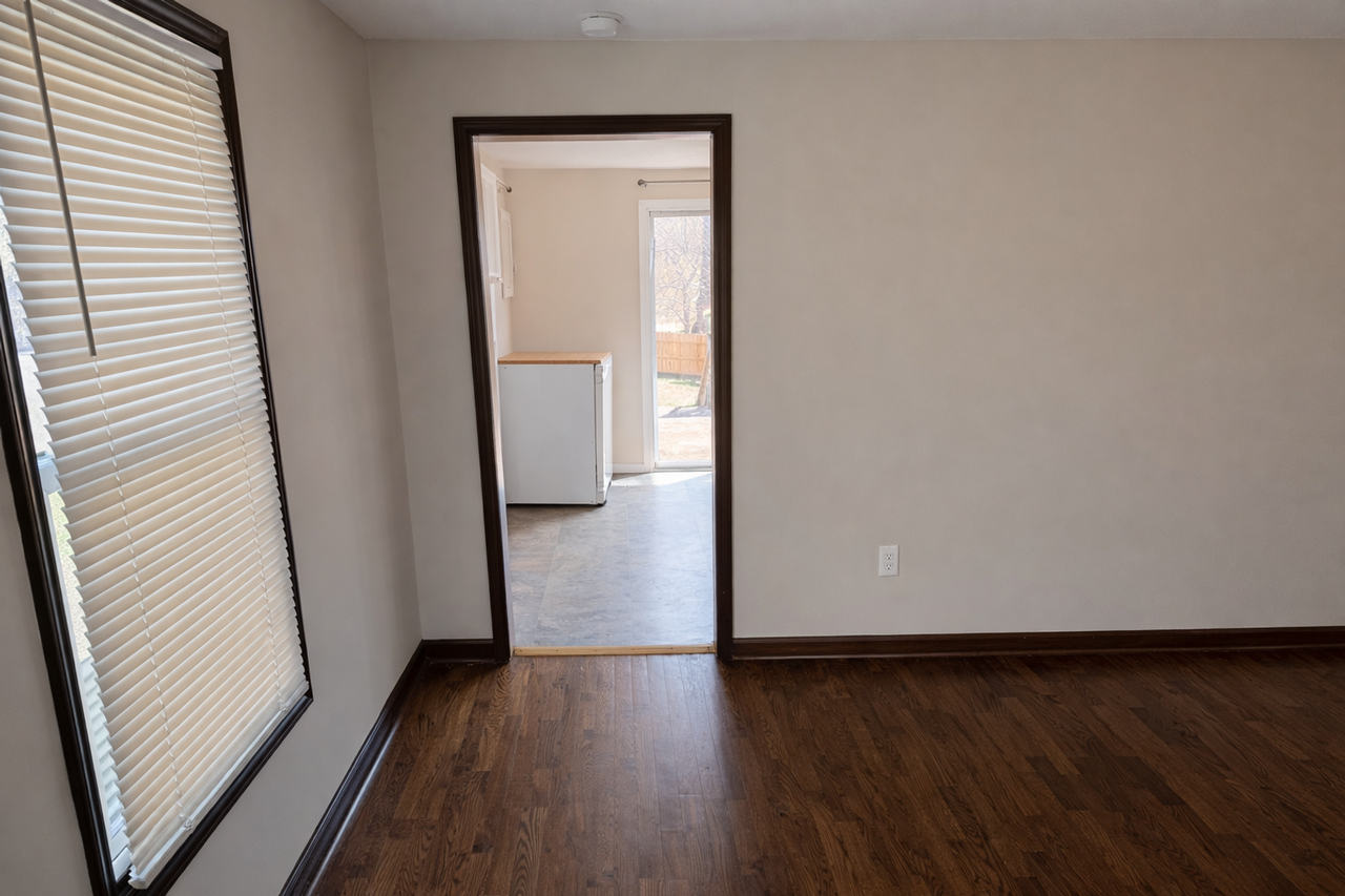 9125 Grand Ave - Photo 3 of 19