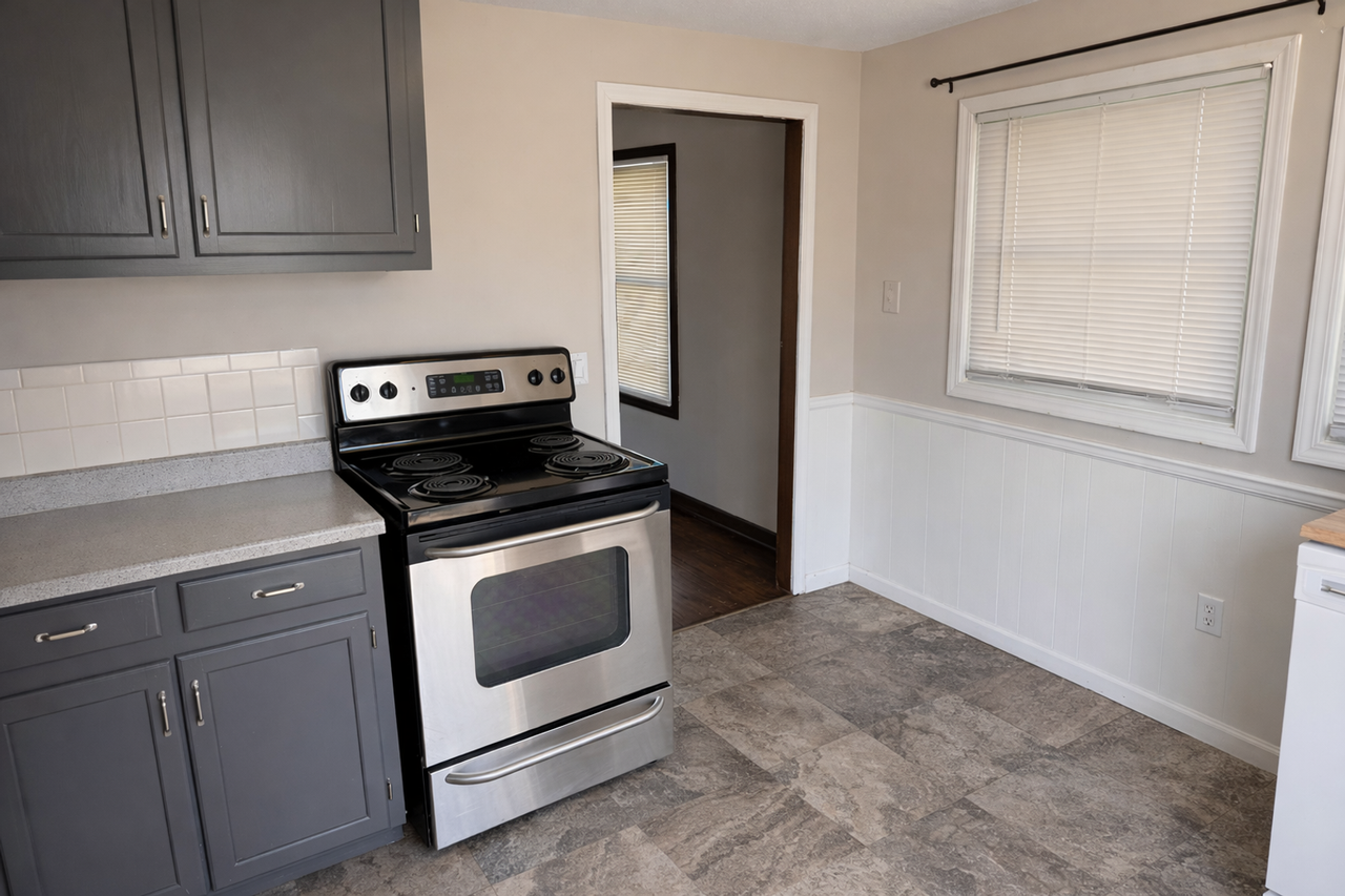 9125 Grand Ave - Photo 6 of 19