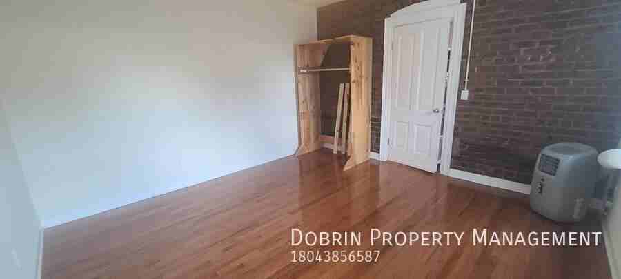 113 E Leigh St #2 - Photo 6 of 18