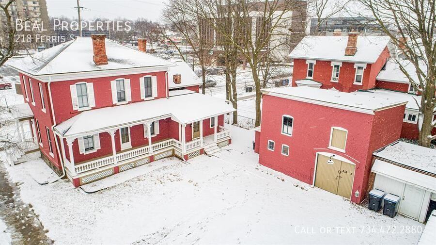 218 Ferris St - Photo 5 of 27