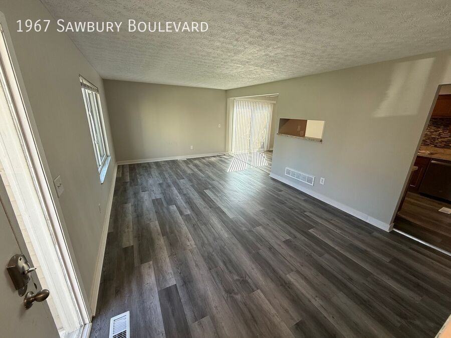 1967 Sawbury Blvd - Photo 2 of 20