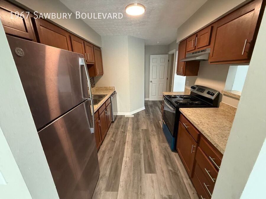 1967 Sawbury Blvd - Photo 6 of 20