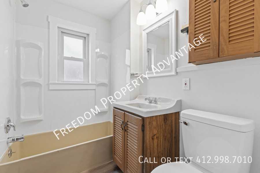 224 Monongahela Ave - Photo 4 of 35
