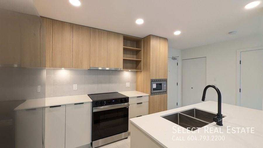 134 STREETTH5 & #TH5 - Photo 5 of 31