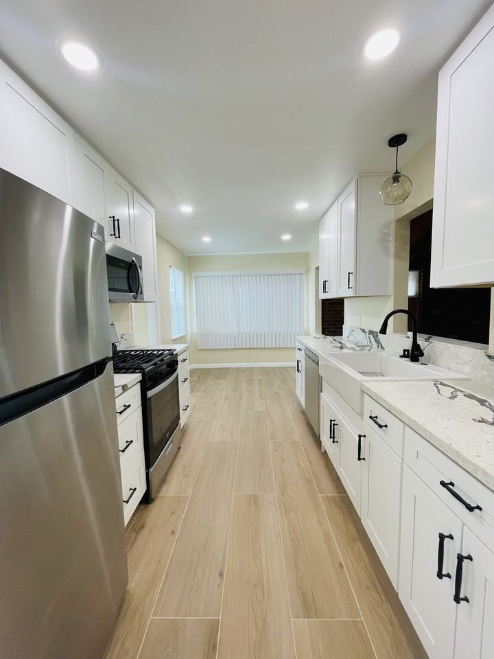 143 N Drexel Ave #NA - Photo 3 of 16