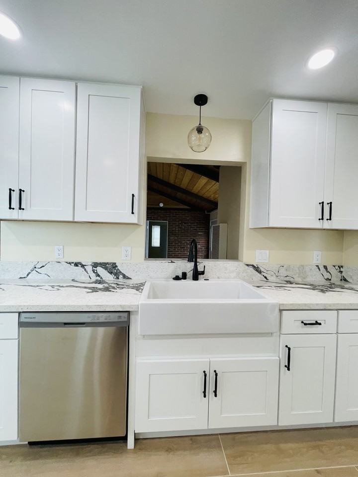 143 N Drexel Ave #NA - Photo 5 of 16