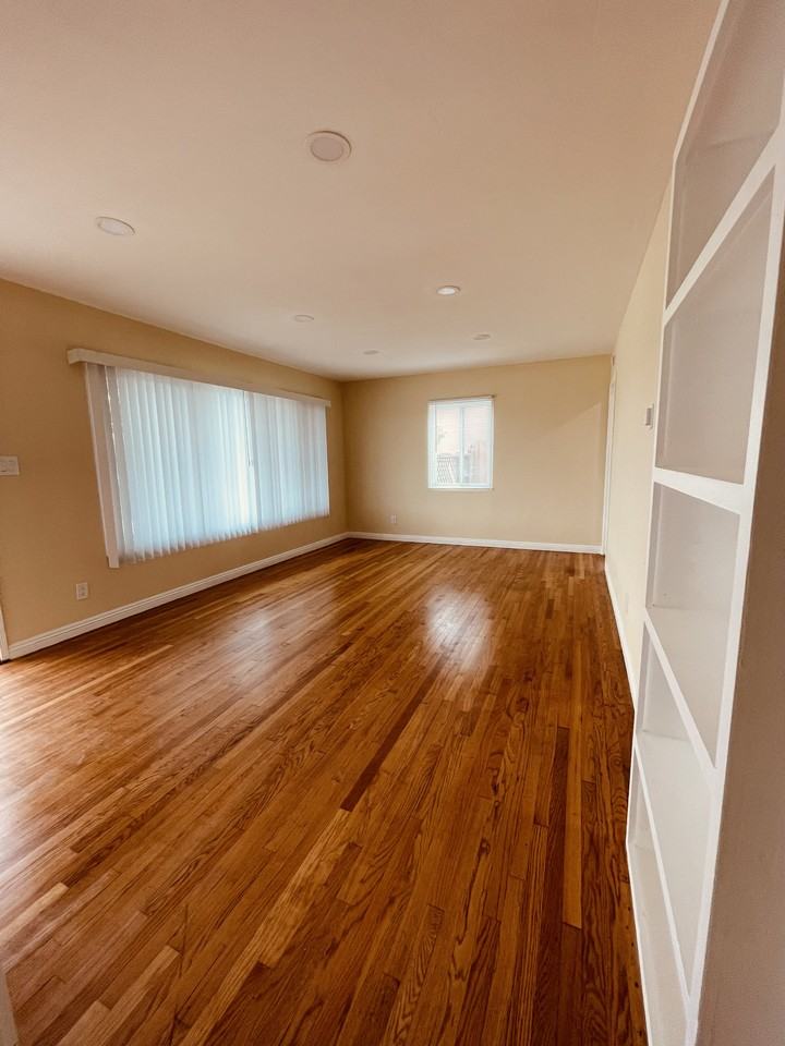 143 N Drexel Ave #NA - Photo 7 of 16