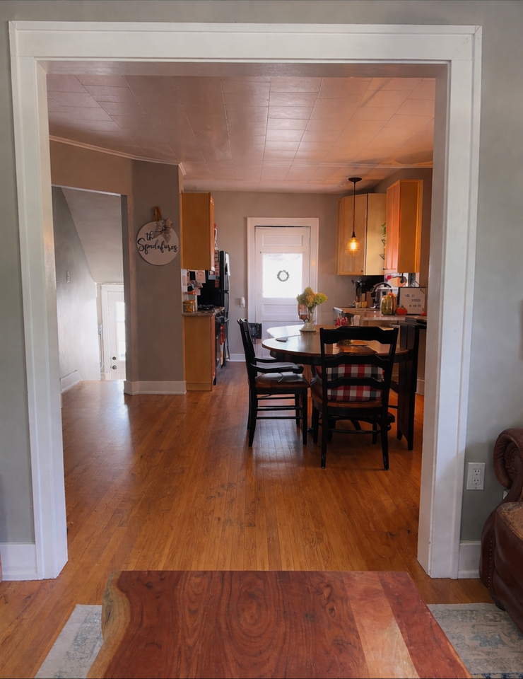 400 Wordsworth St #NA - Photo 3 of 20