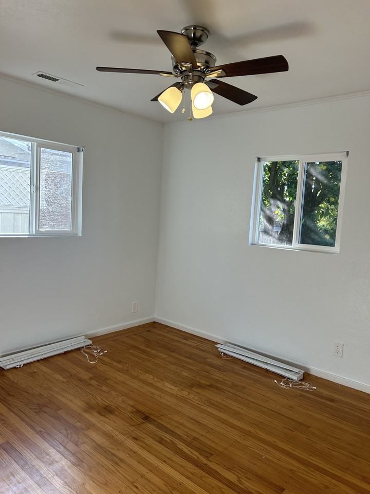 1007 Sunnyside Dr #NA - Photo 7 of 10