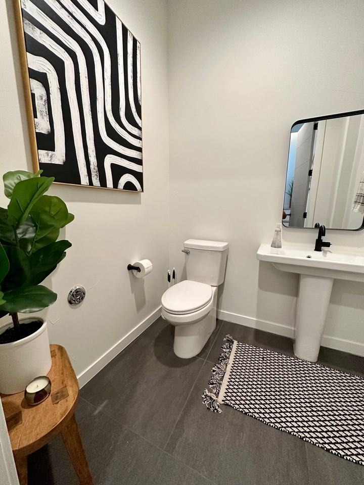 1610 Ingalls St #1610 - Photo 3 of 19