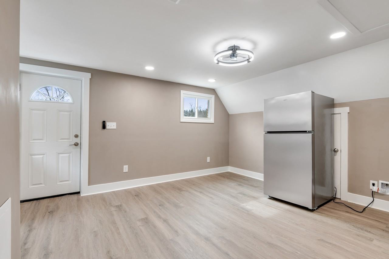 3410 Babcock Blvd #2 - Photo 3 of 12