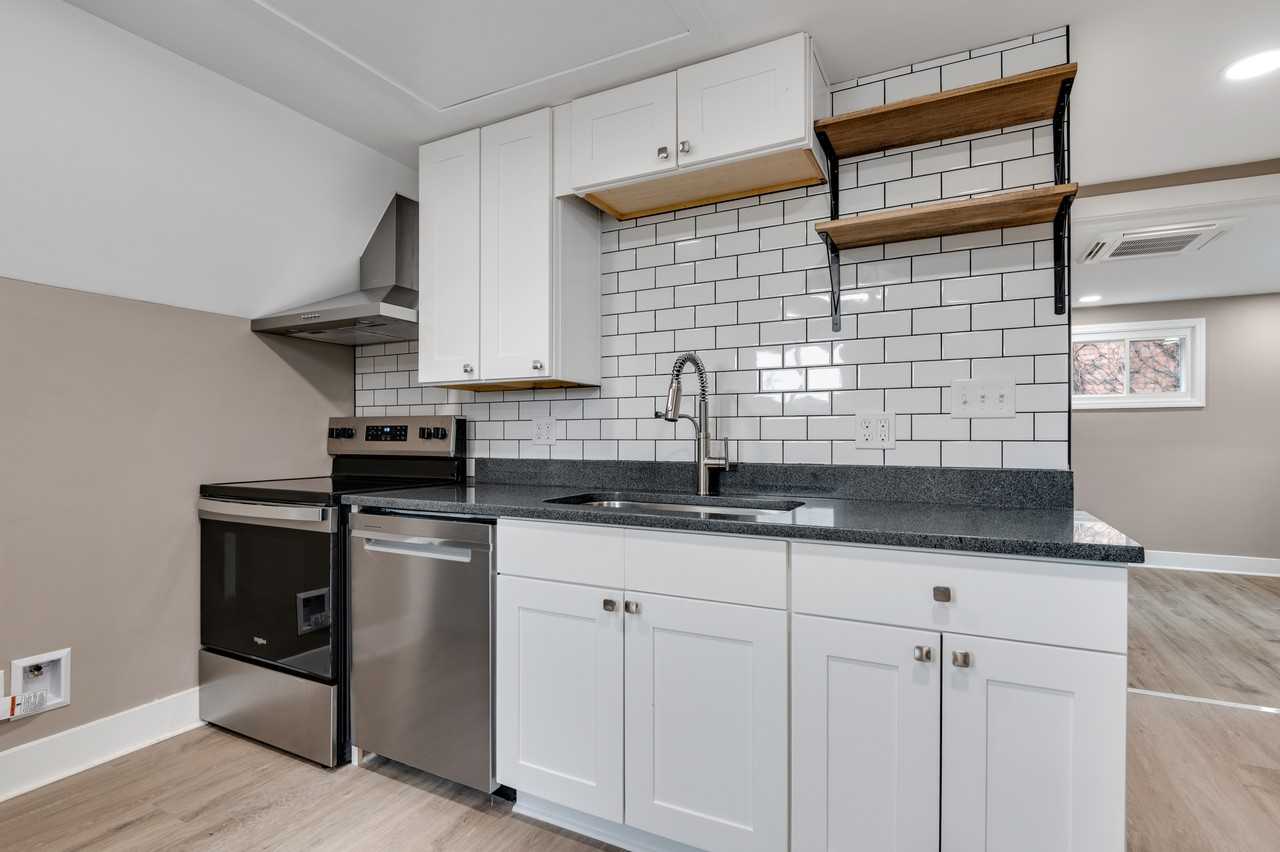 3410 Babcock Blvd #2 - Photo 4 of 12