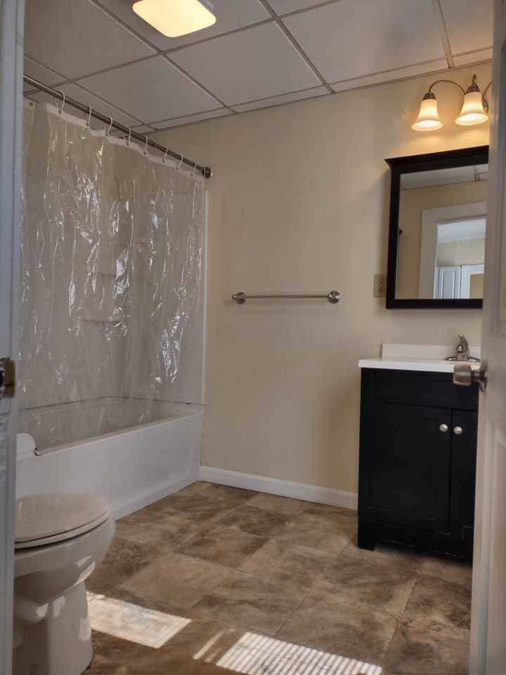 199 Main St #2 - Photo 5 of 11