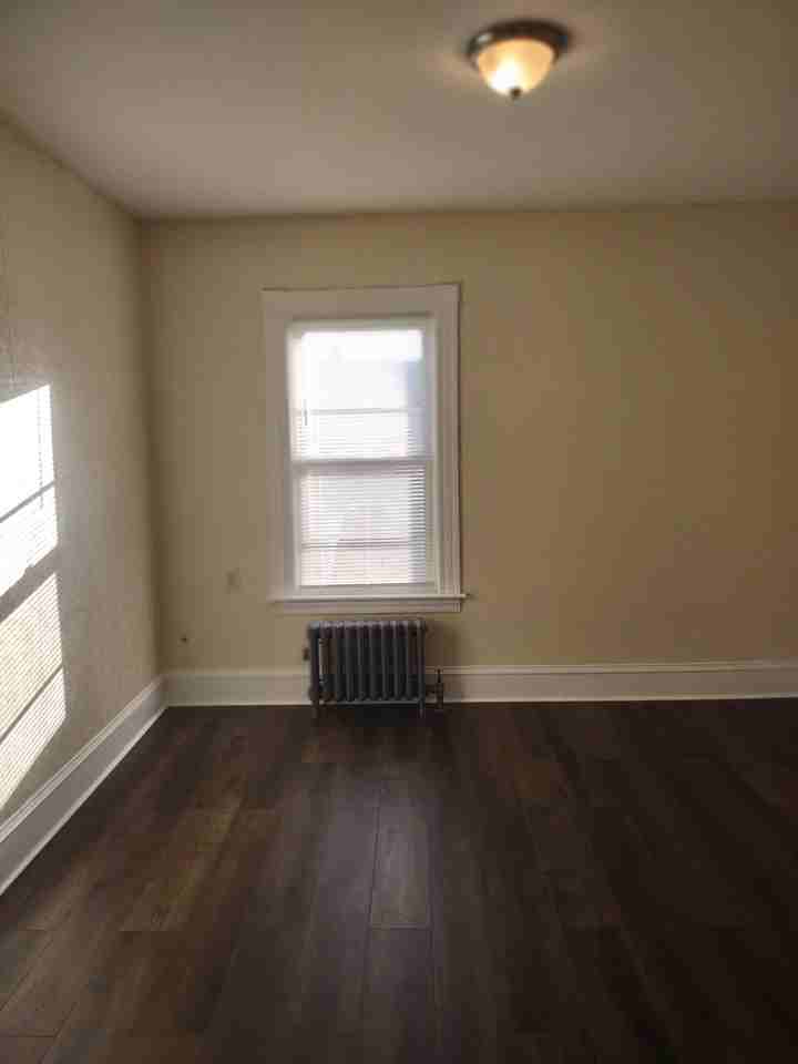 199 Main St #2 - Photo 7 of 11