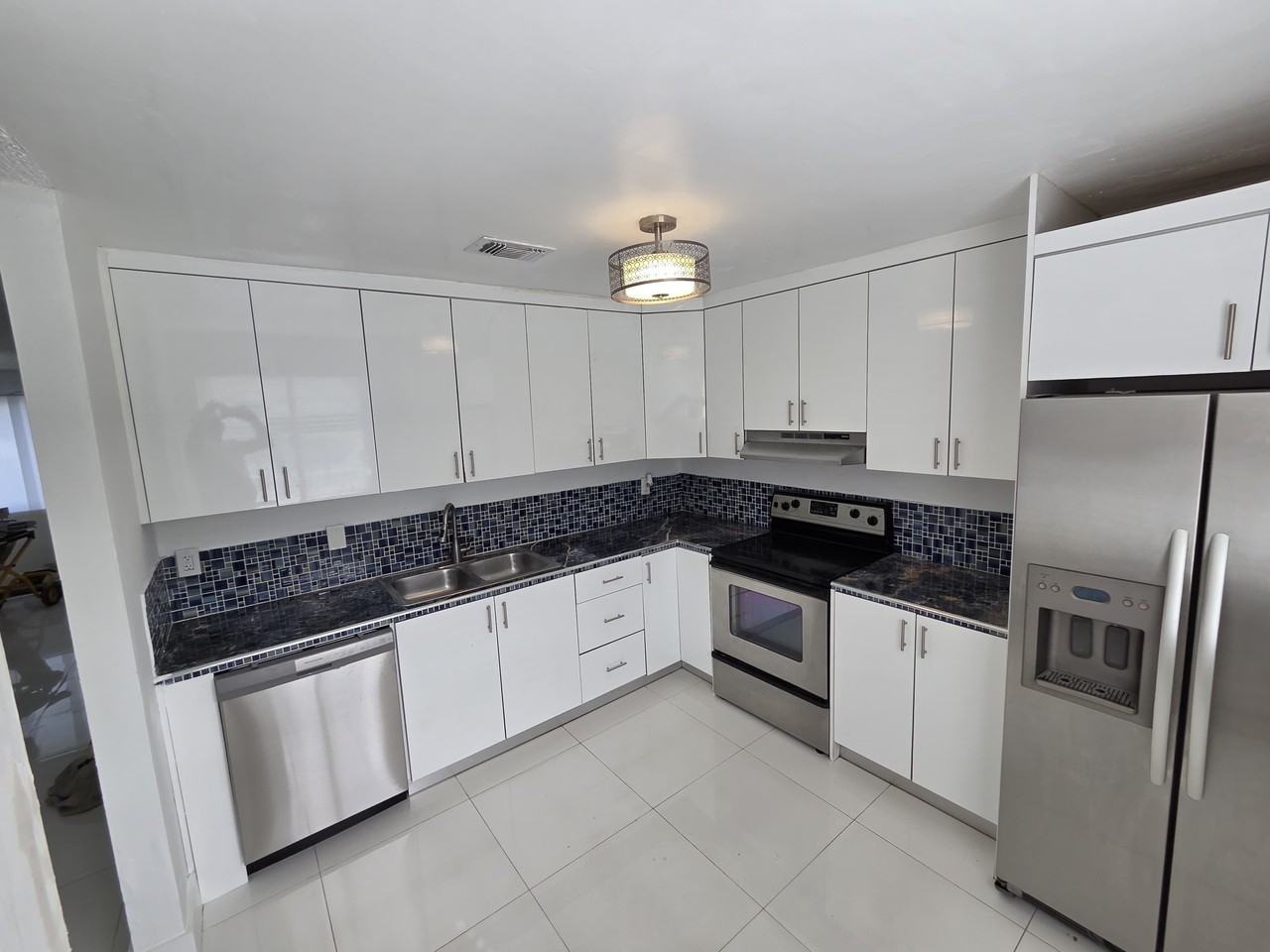 22114 Sw 103rd Ave #22114 - Photo 5 of 25