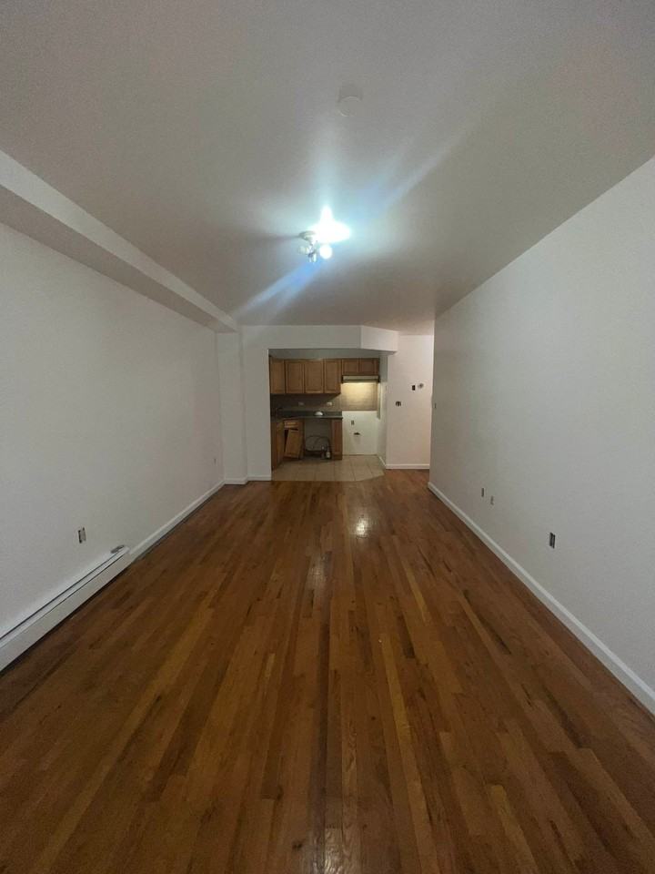 2316 Beaumont Ave #3B - Photo 3 of 10