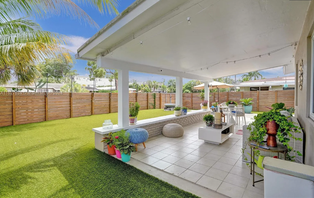 1001 Ne 17th Ct #NA - Photo 6 of 49