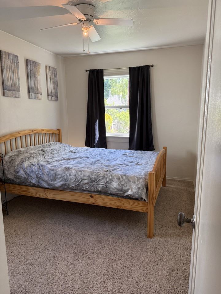 422 Sw Westholm Ave #NA - Photo 3 of 20