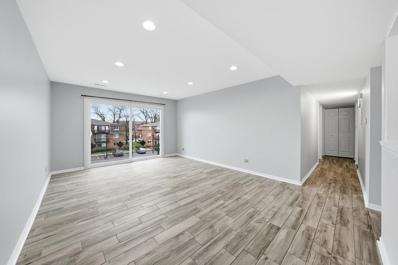 10308 Circle Dr #301 - Photo 3 of 26