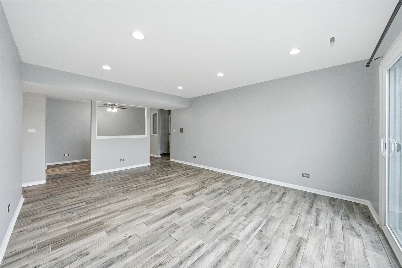 10308 Circle Dr #301 - Photo 5 of 26