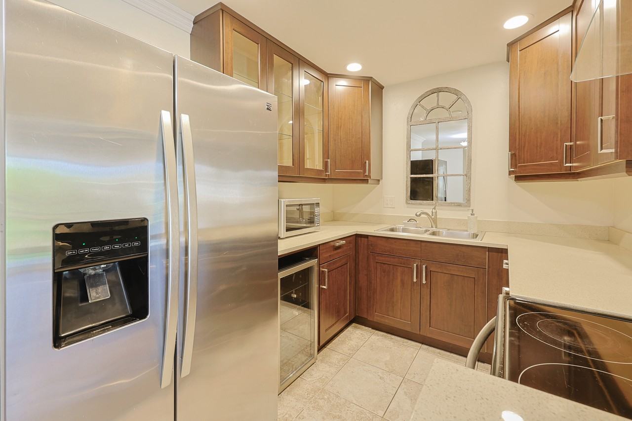 2244 2nd Ave #24 - Photo 3 of 21