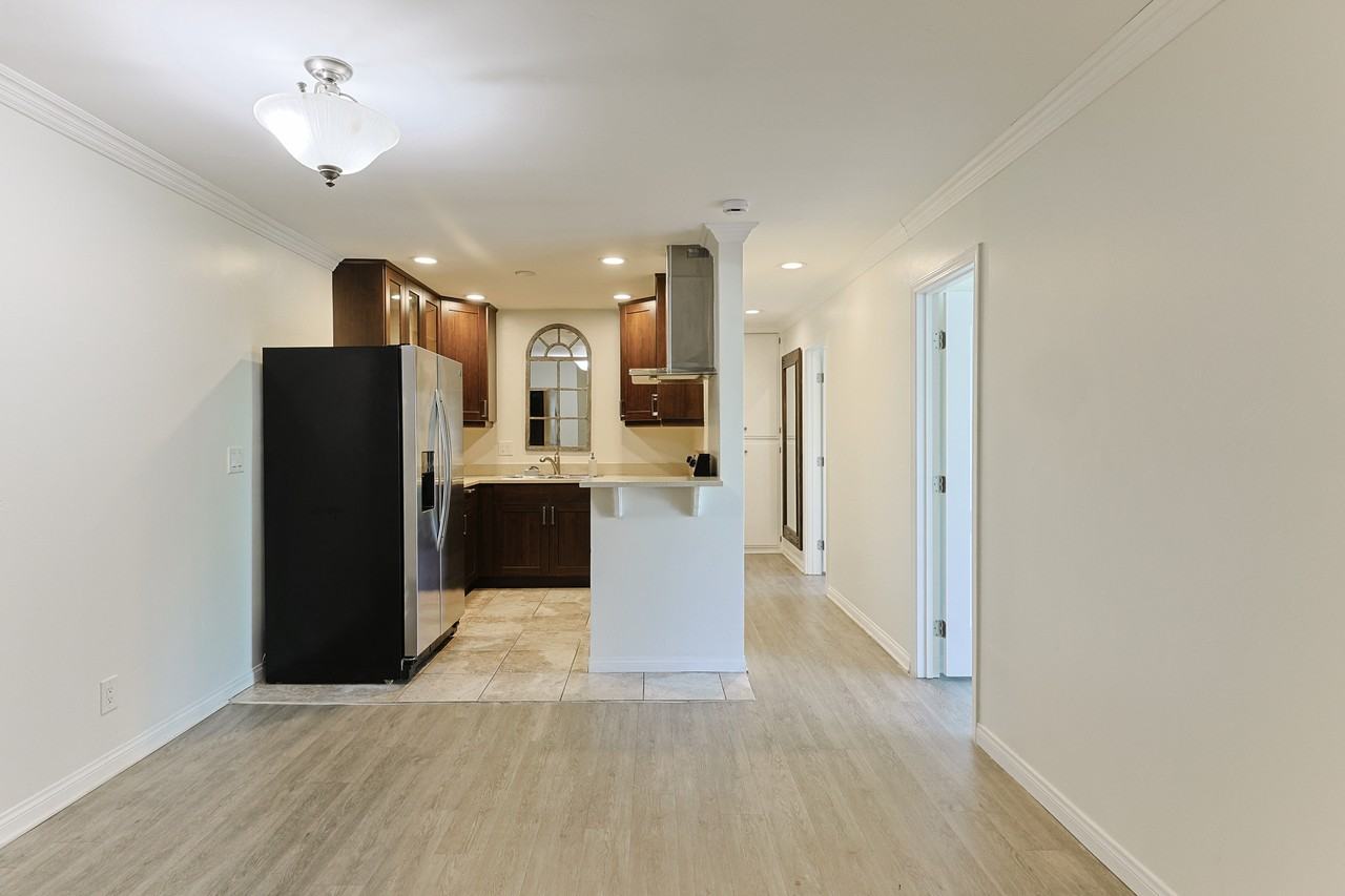 2244 2nd Ave #24 - Photo 5 of 21