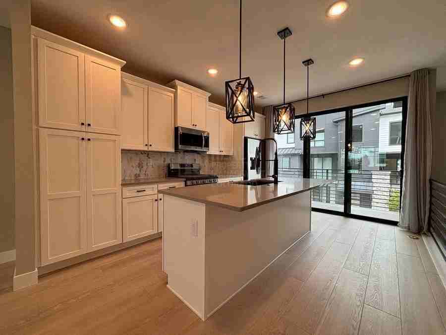 2064 S Holly St #4 - Photo 4 of 43