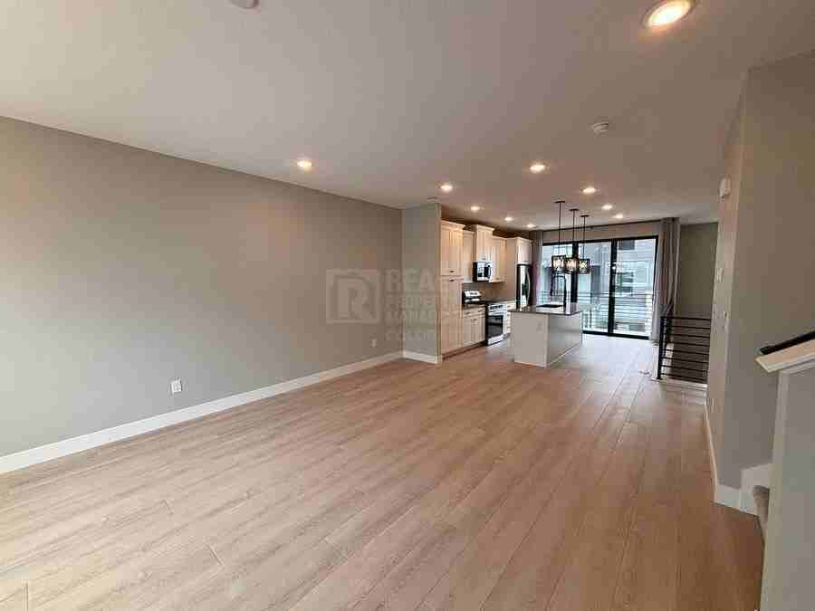 2064 S Holly St #4 - Photo 7 of 43