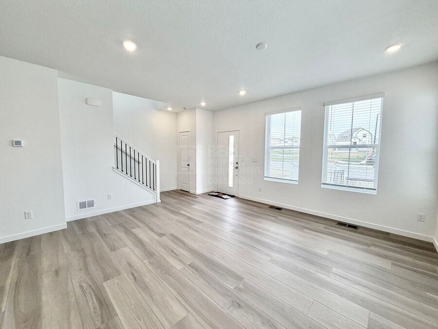 713 N Carrie St - Photo 3 of 14