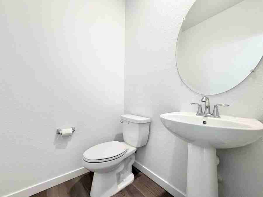 713 N Carrie St - Photo 6 of 14