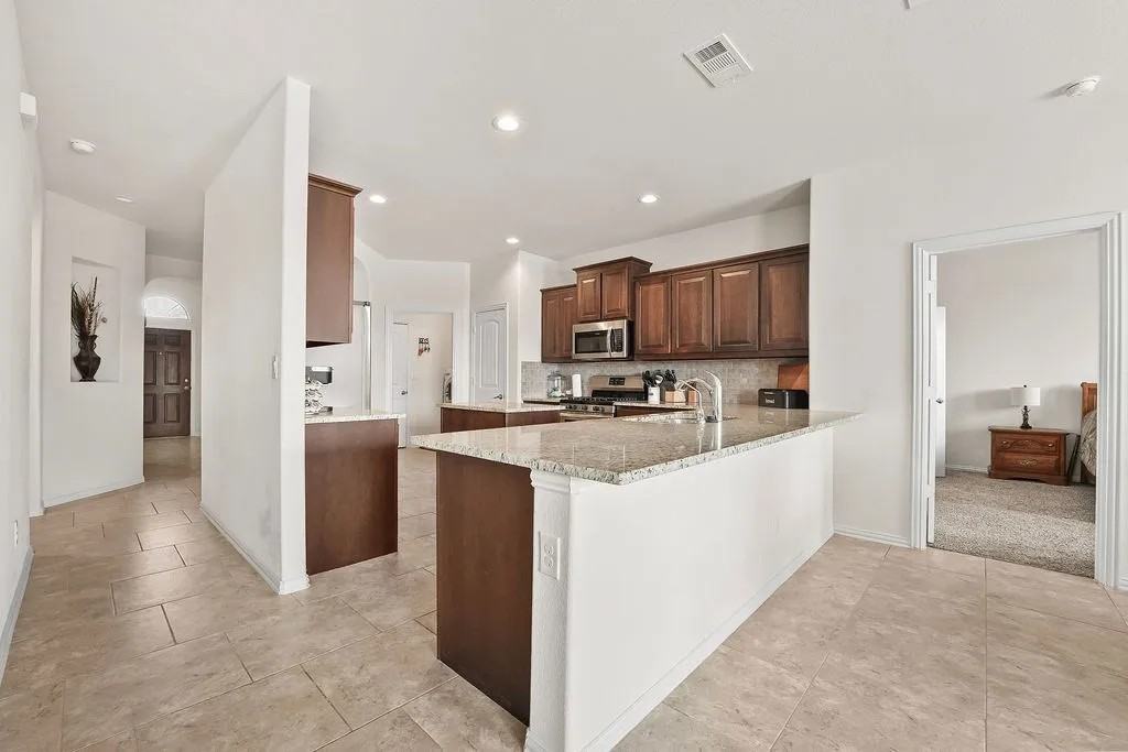 2308 Sky View Rd #NA - Photo 5 of 23