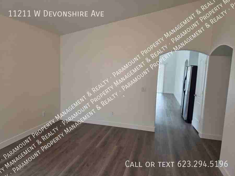 11211 W Devonshire Ave - Photo 3 of 27