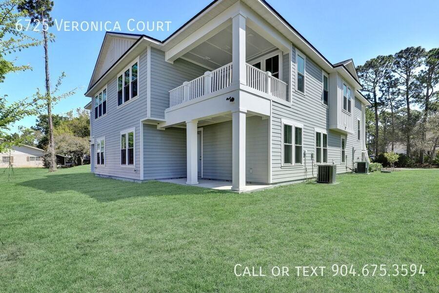 6725 Veronica Ct - Photo 4 of 32