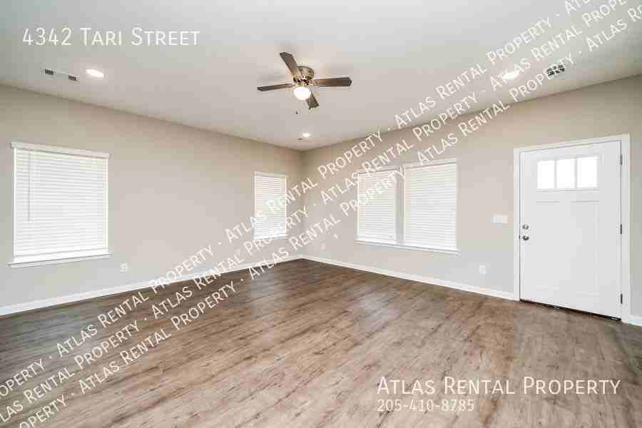 4342 Tari St - Photo 4 of 23