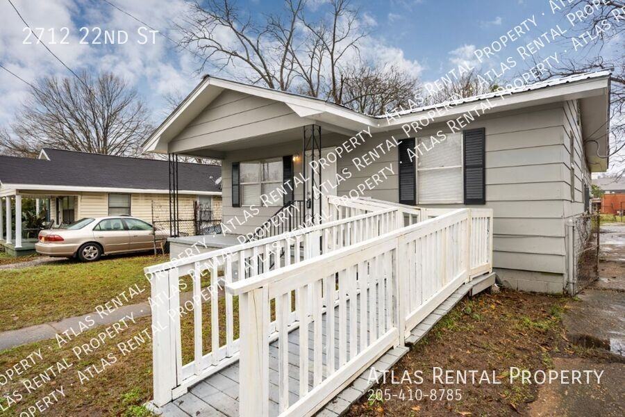 2712 22nd St - Photo 4 of 33