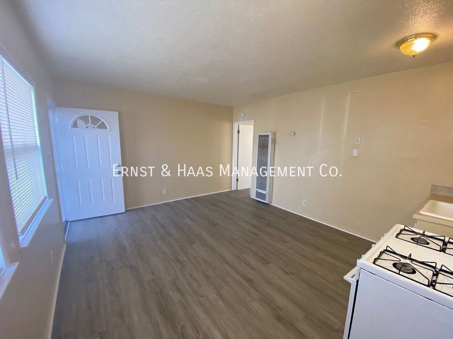 13812 Avalon Blvd #B - Photo 5 of 20