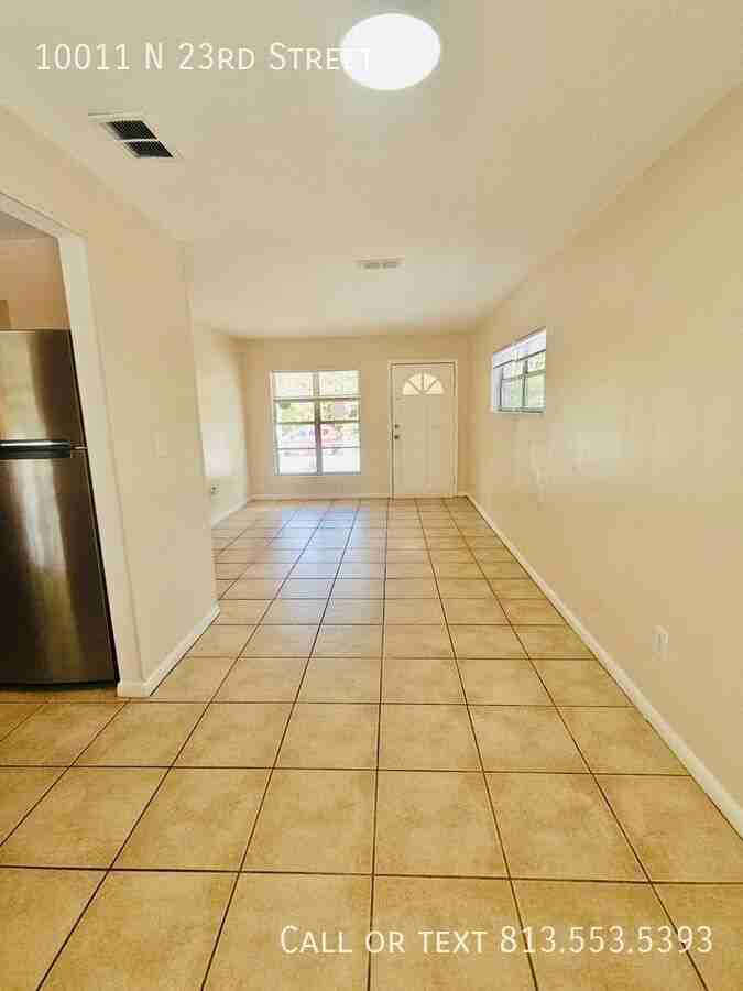 10011 N 23rd St - Photo 7 of 38