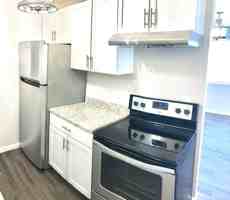 featured image of 1807 Parker Cir #A