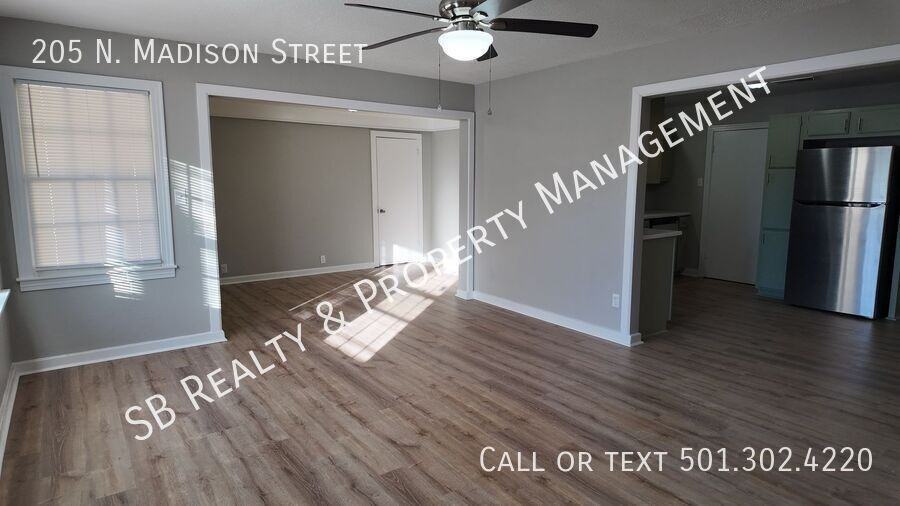 205 N Madison St - Photo 2 of 20