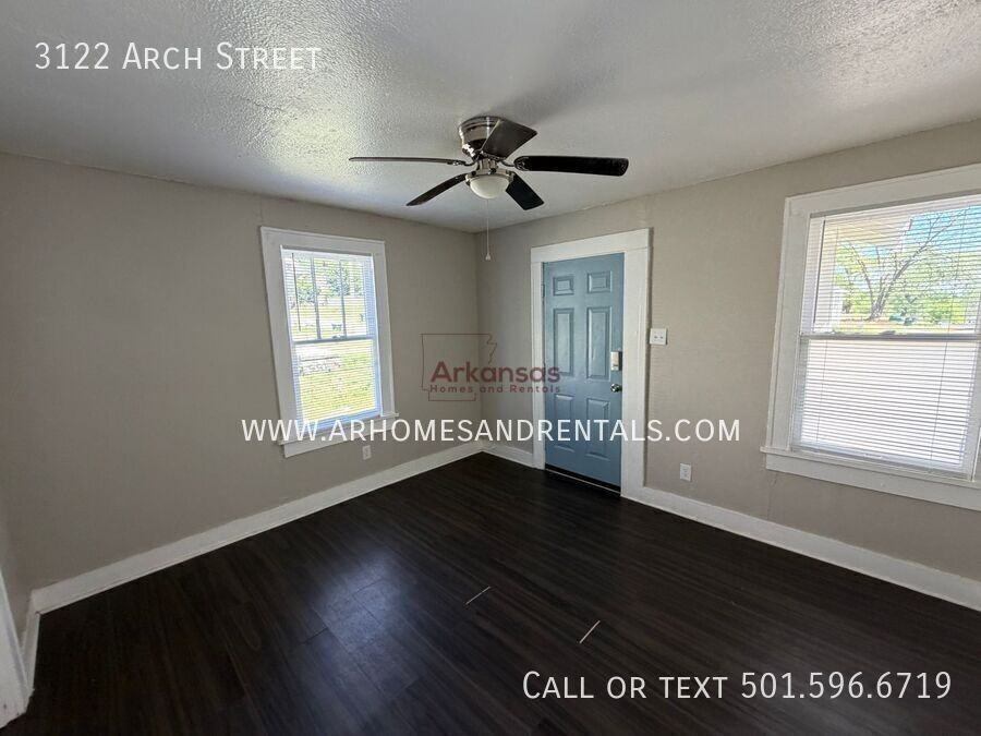 3122 S Arch St - Photo 2 of 11