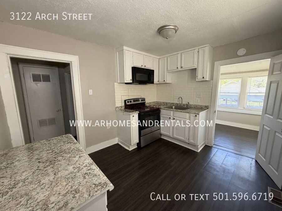 3122 S Arch St - Photo 5 of 11