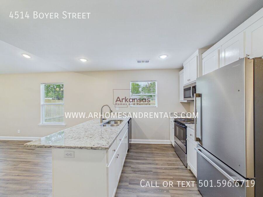 4514 Boyer St - Photo 5 of 12