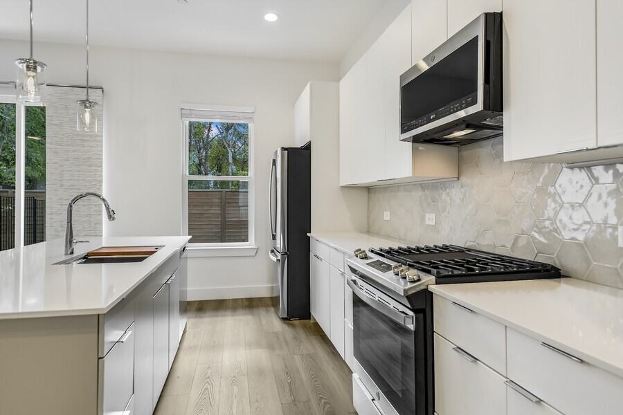 590 Old Mill Rd #117 - Photo 5 of 20