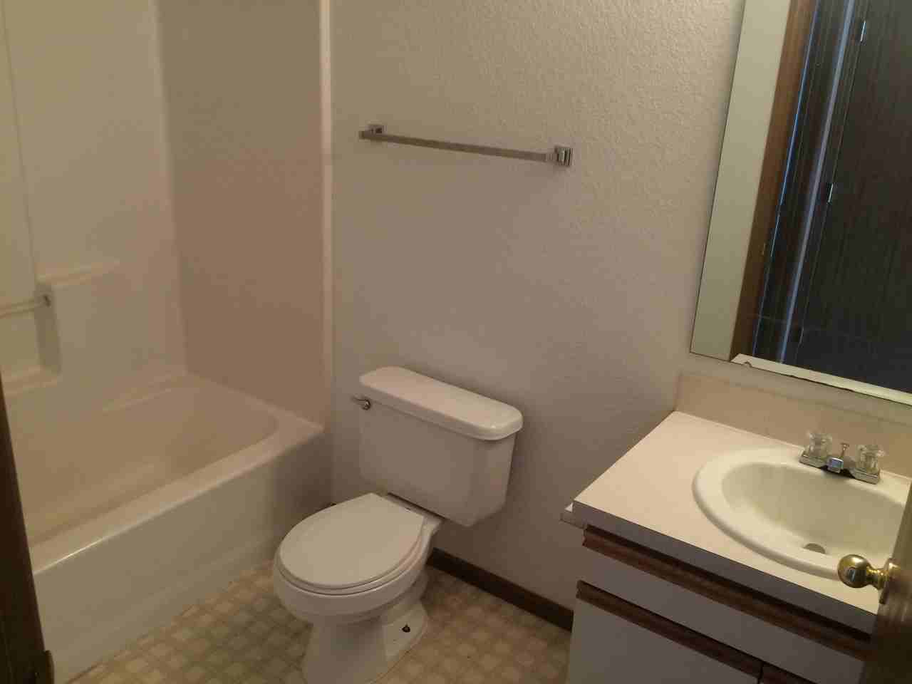Jacksonville Apartments - Photo 4 of 5