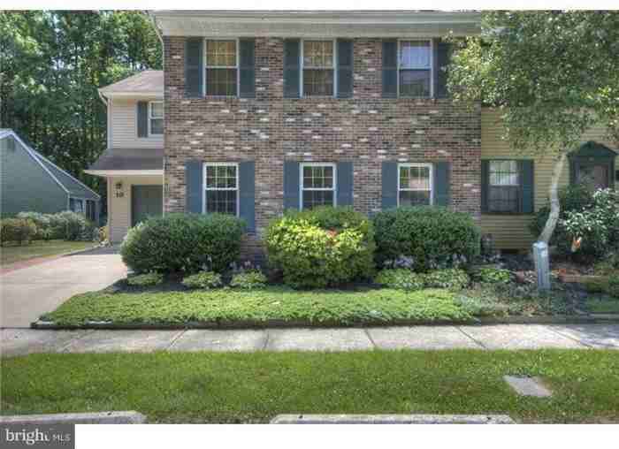 19 Fawnhollow Ct #1 - Photo 4 of 4